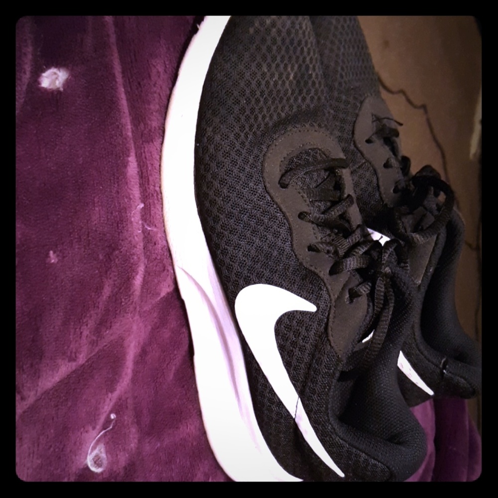 Womens Nike shoes